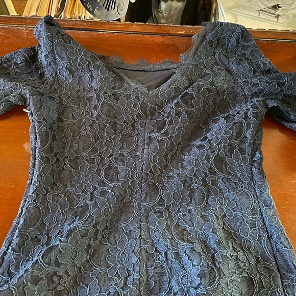 Joseph Ribkoff Size 6 Blue Lace Top Style 144469 (Size 6 or Size 8) - Picture 7 of 10